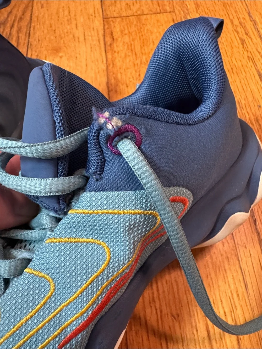Kids Giannis Nike Blue basketball shoes